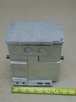 IV MOTOR 120V