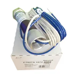 ONE NEW HONEYWELL C7027A1072 FLAME DETECTOR FREE DELIVERY 