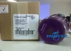 HONEYWELL C7061A1020 UV FLAME DETECTOR 1PC NEW EXPEDITED SHIPPING C7061A 1020 #