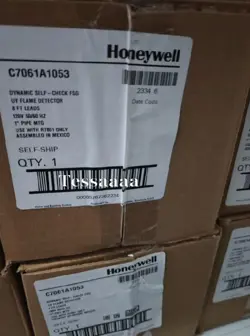HONEYWELL C7061A1053 UV FLAME DETECTOR C7061A 1053 NEW FAST DELIVERY