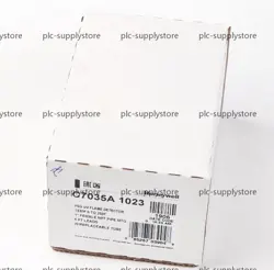 ONE NEW HONEYWELL C7035A1023 UV FLAME DETECTOR C7035A 1023