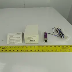 HONEYWELL C7027A 1031 MINI-PEEPER ULTRAVIOLET FLAME DETECTOR -40 TO  215F
