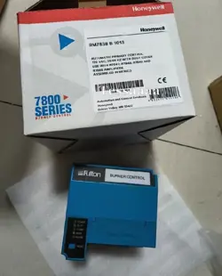 RM7838B1013 HONEYWELL RM7838B1013 BURNER CONTROL NEW FAST DELIVERY
