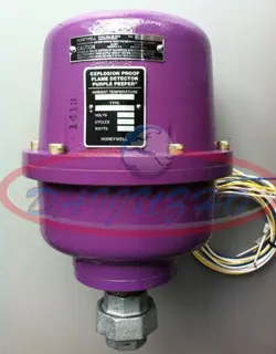 ONE HONEYWELL FLAME DETECTOR C7061F2001 C7061 F2001 NEW