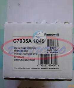 ONE NEW HONEYWELL C7035A1049 FLAME DETECTOR C7035A 1049