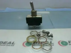 TOGGLE SWITCH