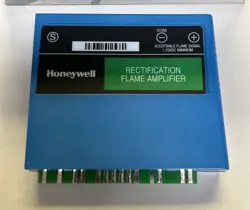 1PCS NEW HONEYWELL R7847A1033 RECTIFICATION FLAME AMPLIFIER FREE SHIP