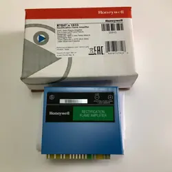1PCS NEW HONEYWELL R7847A1033 BURNER CONTROLLER IN BOX EXPEDITED SHIPPING