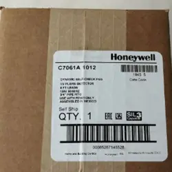 1PC HONEYWELL C7061A1012 UV FLAME DETECTOR C7061A1012 NEW IN BOX /