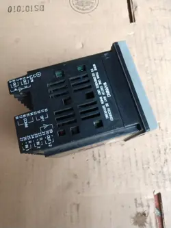CONTROLLER UDC2500
