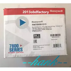 EXPRESS SHIP NEW IN BOX  HONEYWELL BURNER CONTROL RM7895B1013 RM7895B 1013