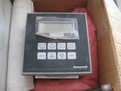 NEW HONEYWELL 07082 PH ANALYZER CONTROLLER 07082-11-00000-000