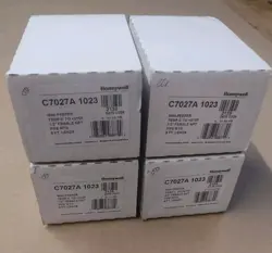 NEW HONEYWELL C7027A1023 FLAME DETECTORS 