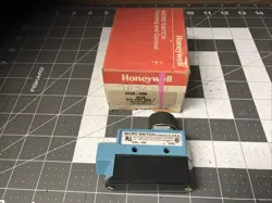 1PC HONEYWELL BZE6-2RN MICRO LIMIT SWITCH  (LA52L)