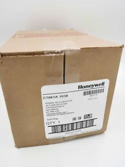 NEW HONEYWELL C7061A 1038 UV FLAME DETECTOR  C7061A1038