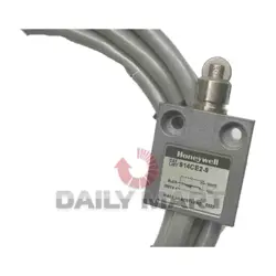 NEW IN BOX HONEYWELL 914CE2-9 LIMIT SWITCH