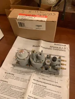 HONEYWELL PNEUMATIC RECEIVER CONTROLLER RP920A 1025 3 *NEW*