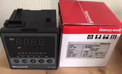 ONE NEW HONEYWELL DC1040CT-301000-E TEMPERATURE CONTROLLER FREE SHIP