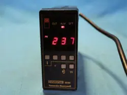 DIGITAL CONTROLLER 30