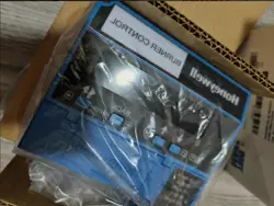 1PCS RM7800L1012 HONEYWELL