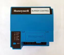 HONEYWELL RM7895C1020 AUTOMATIC PROGRAMMING BURNER CONTROL MODULE
