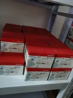 BOX EXPEDITED SHIP
