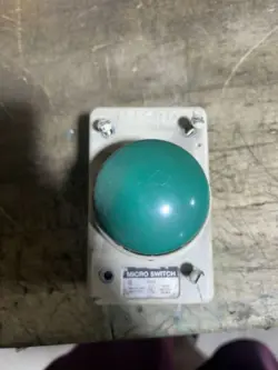 BUTTON SWITH