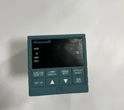TEMPERATURE CONTROLLER DC330B-KE-003-20-00B000-00-0