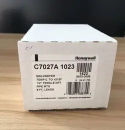  C7027A 1023 NEW HONEYWELL C7027A1023 FLAME DETECTOR SENSOR IN BOX