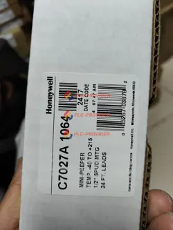 HONEYWELL C7027A1064 REAL