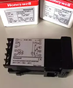 NEW HONEYWELL DC1010CR-301000-E TEMPERATURE CONTROLLER EXPEDITED SHIP