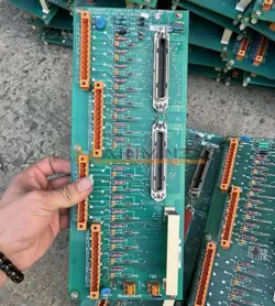 ONE USED HONEYWELL MC-TAIH12 51304337-150 BOARD