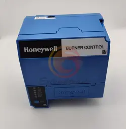 ONE NEW HONEYWELL BURNER CONTROL RM7895D1011
