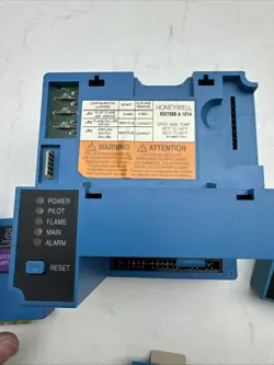 BURNER CONTROL RM7895
