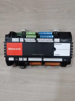 ROOM CONTROLLER 6AO