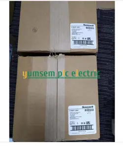 DHL EXPRESS NEW IN BOX HONEYWELL C7061F2001 UV FLAME DETECTOR C7061F2001