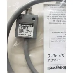 914CE2-3 NEW HONEYWELL 914CE23 TRAVEL SWITCH IN BOX