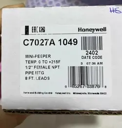 NEW IN BOX HONEYWELL C7027A 1049 FLAME DETECTOR SENSOR EXPEDITED SHIP