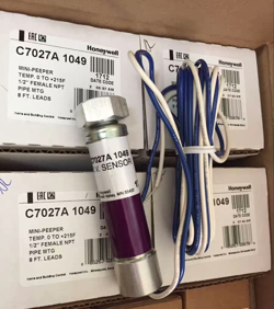 1PC BRAND NEW HONEYWELL C7027A 1049 FLAME DETECTOR SENSOR
