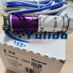 NEW HONEYWELL C7027A 1023 FLAME DETECTOR SENSOR IN BOX C7027A1023 FREE SHIPPING