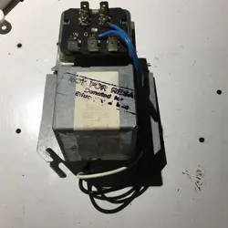 NEW HONEYWELL R8239A-1052 TRANSFORMER & RELAY 110 VAC PRIMARY/ 24 VAC SECONDARY