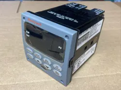 NEW HONEYWELL DC2500-EE-0A0R-200-00000-E0-0 UDC2500 UNIVERSAL DIGITAL CONTROLLER