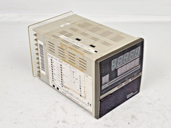 YAMATAKE HONEYWELL TEMPERATURE CONTROLLER SDC40S