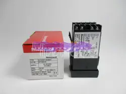 NEW ONE HONEYWELL TEMPERATURE CONTROLLER DC1010CT-302000-E IN BOX