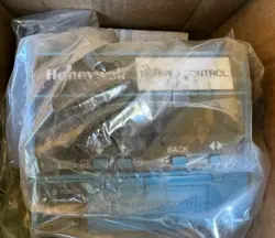 BRAND NEW HONEYWELL RM7800L1087 CONTROLLER,FREE  SHIPPING!