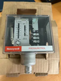 NEW HONEYWELL L91B 1050 PRESSURE CONTROLLER L91B 1050