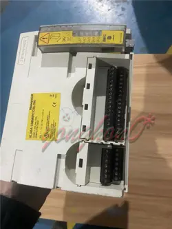 ONE USED HONEYWELL XL50A-UMMIPCCBLON UNIVERSAL CONTROLLER