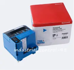1PCS NEW HONEYWELL COMBUSTION CONTROLLER RM7800L1053 RM7800L 1053
