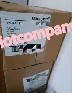 HONEYWELL C7012A1152 UV FLAME DETECTOR C7012A 1152 C7012A1152