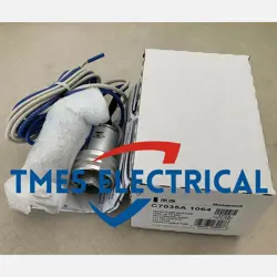 1PCS NEW HONEYWELL C7035A1064 FLAME DETECTOR C7035A1064 EXPEDITED SHIPPING